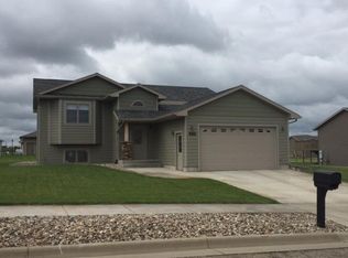 2113 Vista Loop, Pierre, SD 57501