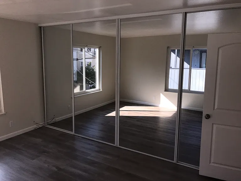 Wayne Lake Apartments — Photo 10