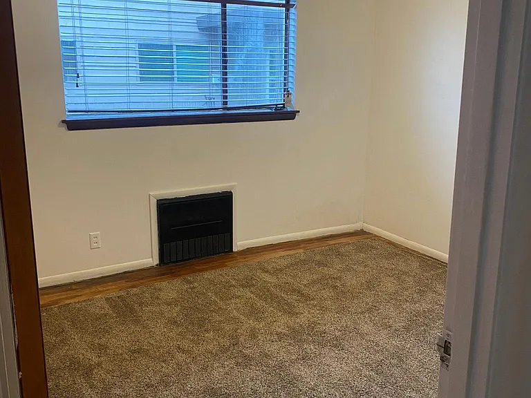 4141 36th Ave SW — Photo 17
