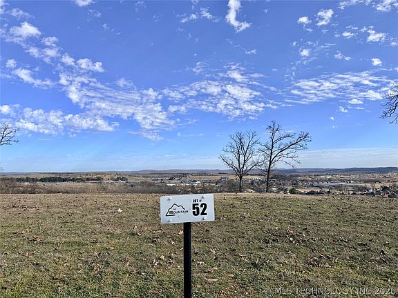 3rd image of 777 Ridgeview Dr