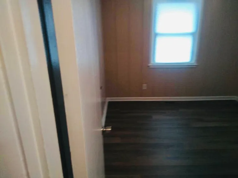 209 Ashwood Dr — Photo 9