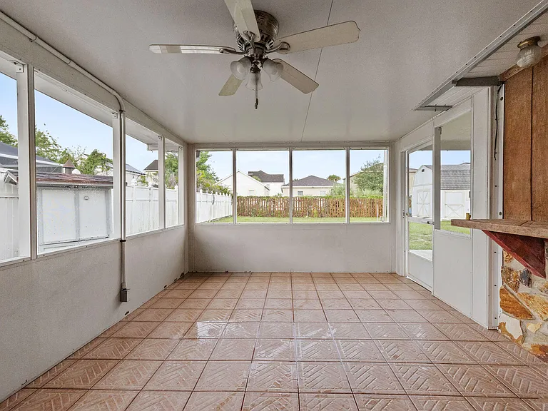 3324 Sunrise Blvd — Photo 23