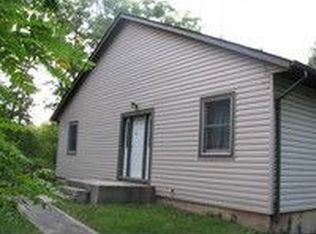 82 Hickory Dr, Warrenton, MO 63383