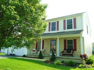 1928 Wind River Dr, Lancaster, OH 43130