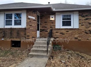 5707 NE 51st St, Kansas City, MO 64119