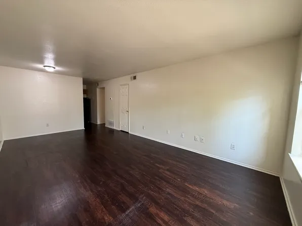 415 Fry St, Denton, TX