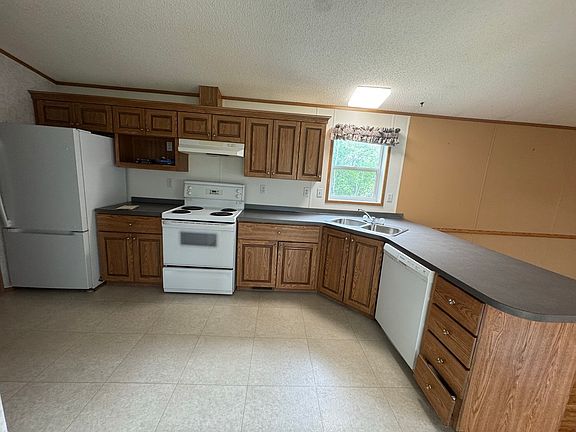 4th image of 9 102nd St