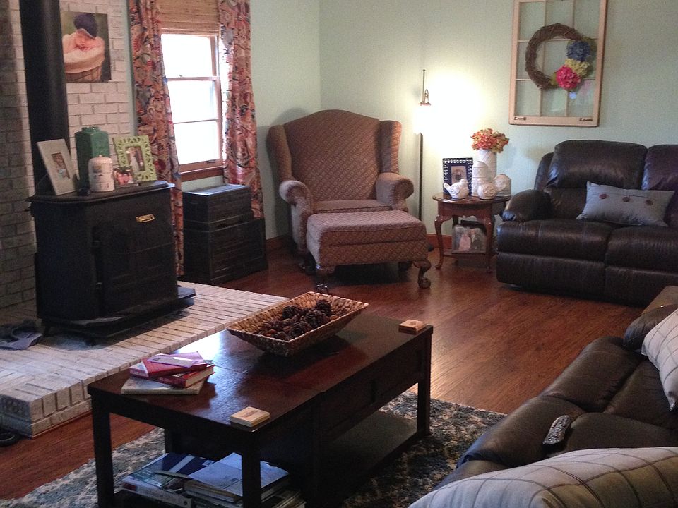 2nd image of 5028 Sequoia Ave