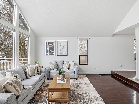 4th image of 4809 N Calvin Rd