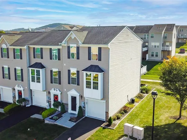 9 Red Rose Ln, Easton, PA 18045