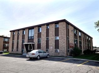 North Manor, Fargo, ND 58102