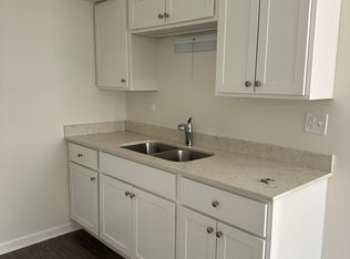 10712 Mary Ln APT 1A, Mokena, IL 60448