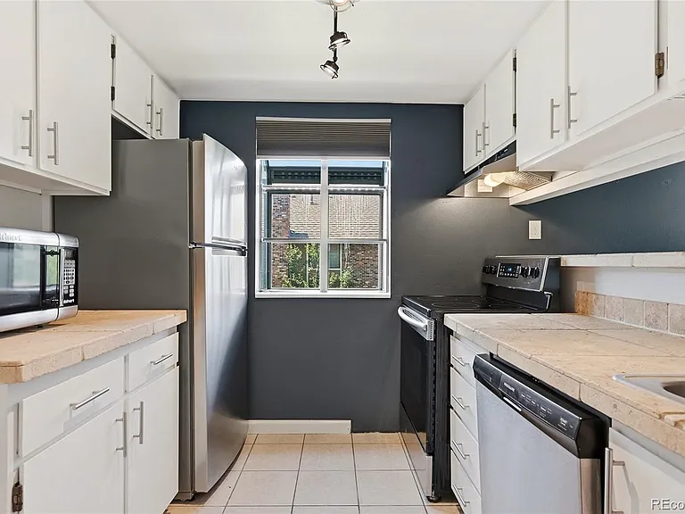 3021 S Ursula Cir #301 — Photo 10