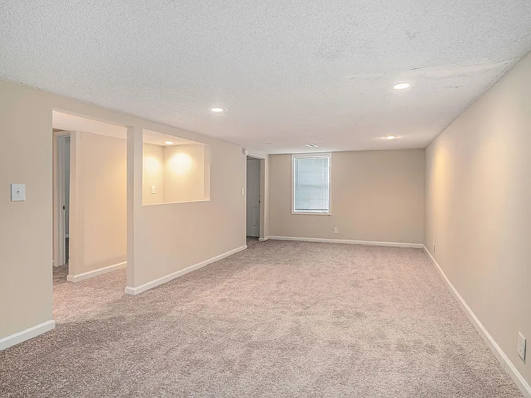 3845 Woodyhill Dr — Photo 14