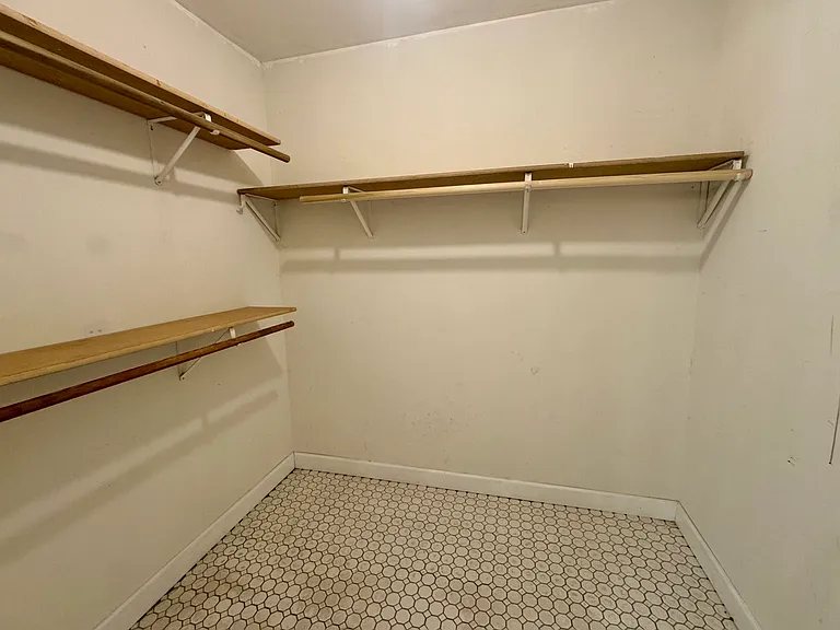 305 Arbordale Dr #1 — Photo 11