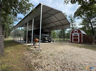 1330 Old Colony Rd, Seguin, TX 78155