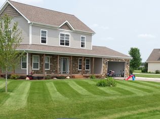 2423 N 4210th Rd, Sheridan, IL 60551