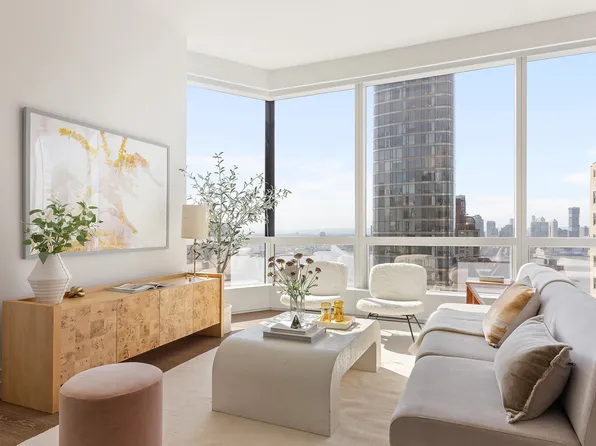 77 Greenwich Street 34B image 2 of 19