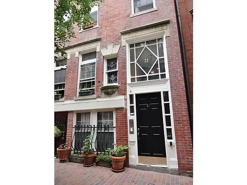 21 Temple St #4 Photo 1