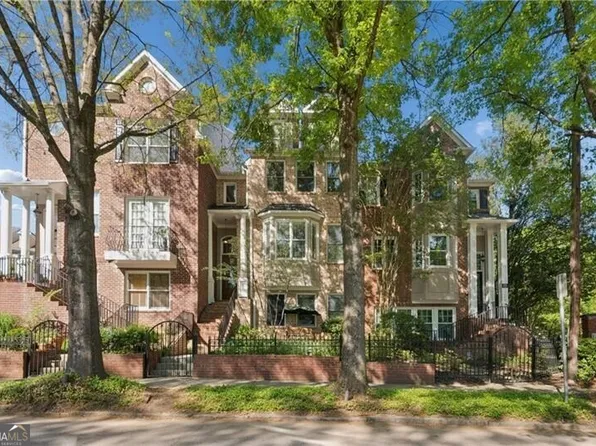 1048 Emory Parc Pl, Decatur, GA 30033