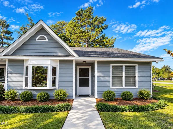 600 N 35th Street #404, Morehead City, NC 28557