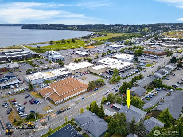 320 SE Barrington Drive #A201, Oak Harbor, WA 98277