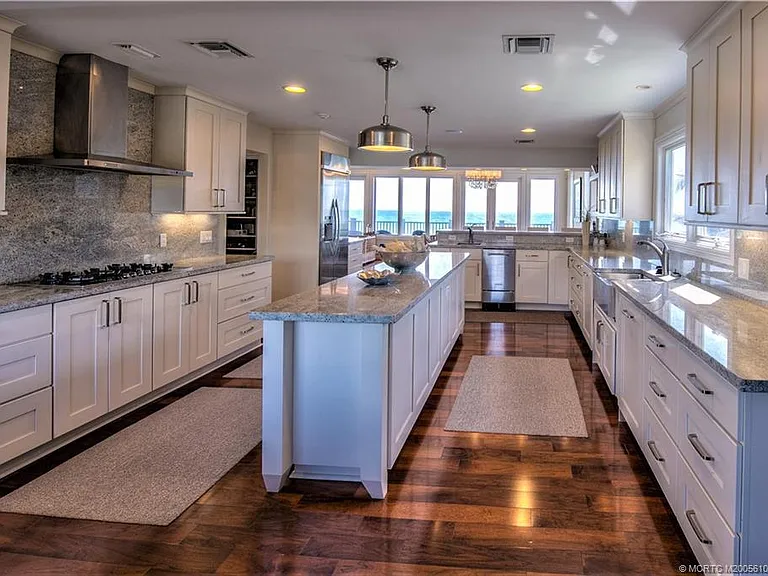 1871 NE Ocean Blvd #MAIN HOUSE — Photo 15
