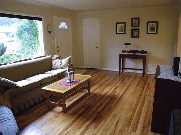 Living room 1