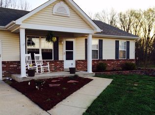 43 Swaying Pine Ln, Winfield, MO 63389