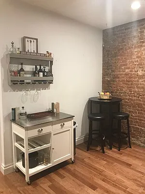 Rented by Compass | media 23