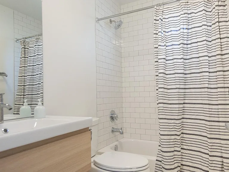 5525 Media Dr #5 — Photo 9