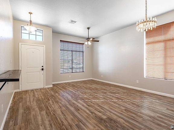4th image of 6293 E 46th Ln