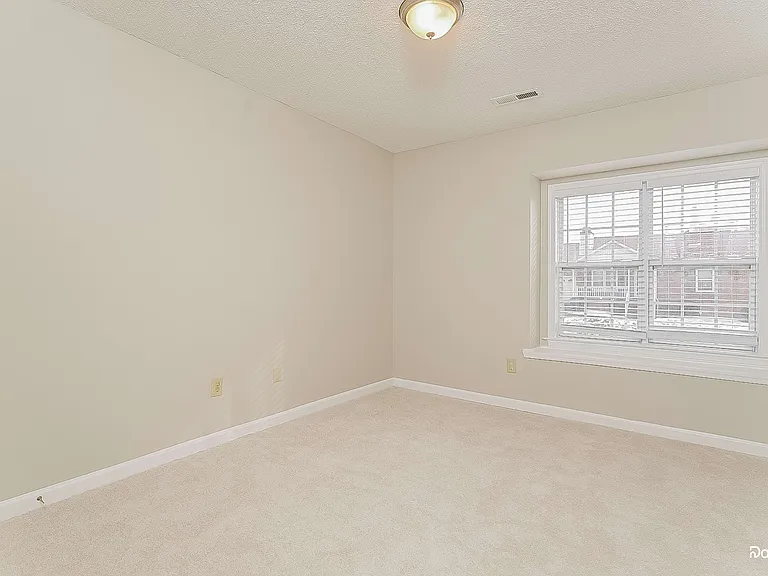 301 Mount Olive Dr — Photo 12
