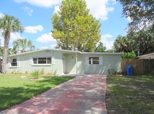 4905 Crest Hill Dr, Tampa, FL 33615