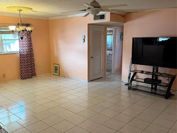 (undisclosed Address), Hollywood, FL 33021