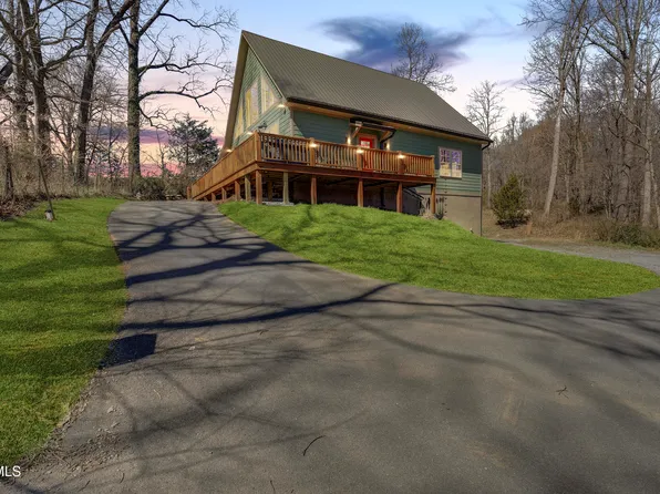 137 Unaka View Rd, Johnson City, TN 37601