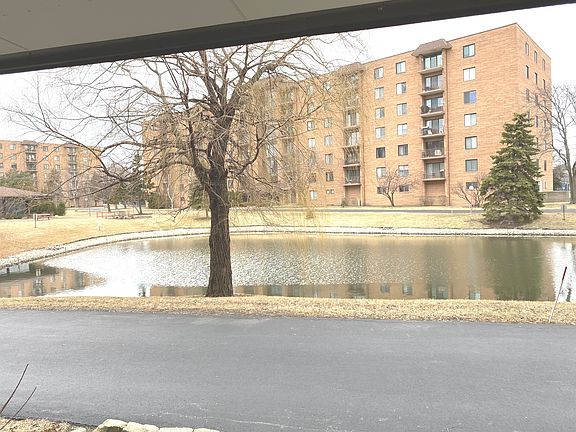 4th image of 1777 W Crystal Ln Unit 305