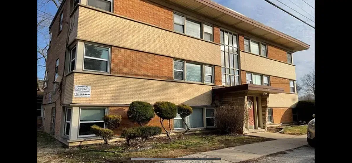 2 bed, $1,600 — Photo 1