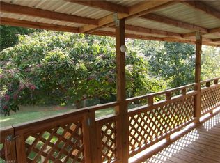 2836 Eagle Point Dr, Trinity, NC 27370