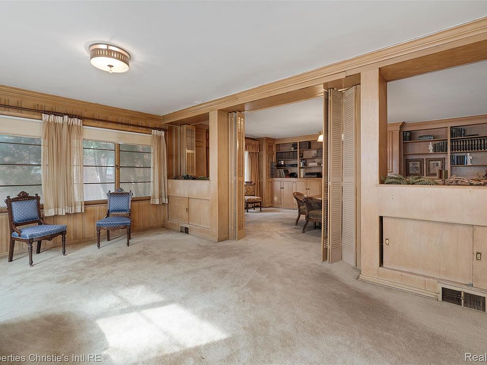 19262 Strathcona Dr, photo 18