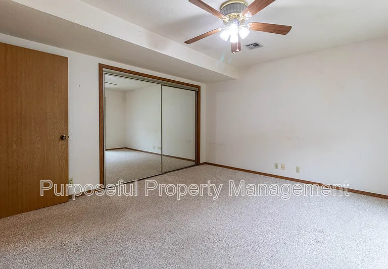 216 N Fretz Ave — Photo 11
