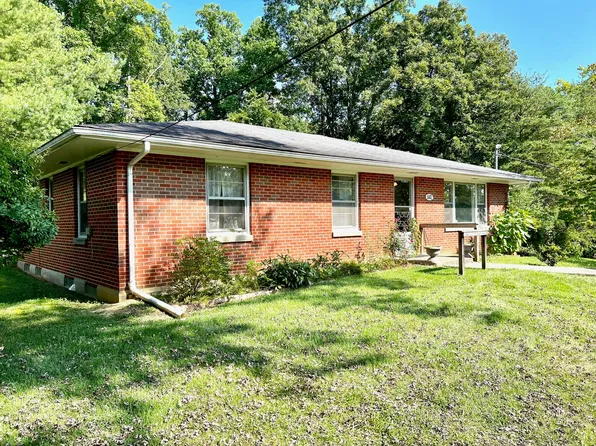 640 Grand Ave, Beattyville, KY 41311