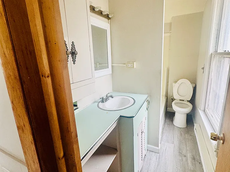 57 Green St #2 — Photo 8