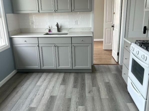 136 Carlton Ave #2