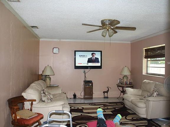 4th image of 1822 Avenue O SW