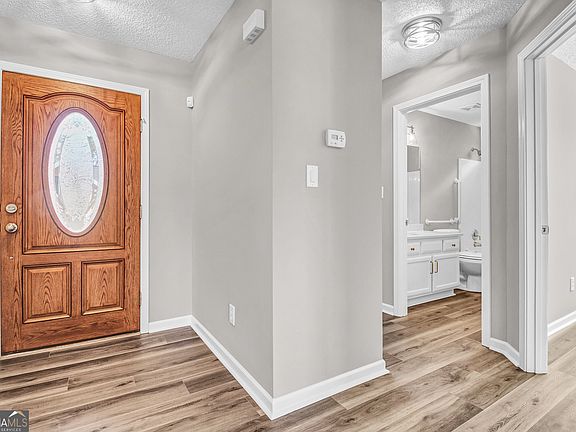 4th image of 215 Prominent Loop