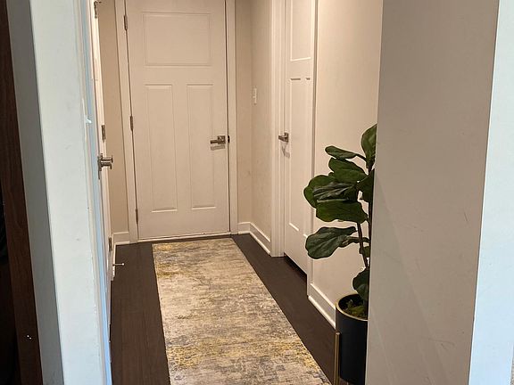 5th image of 9932 Vista Pointe Dr