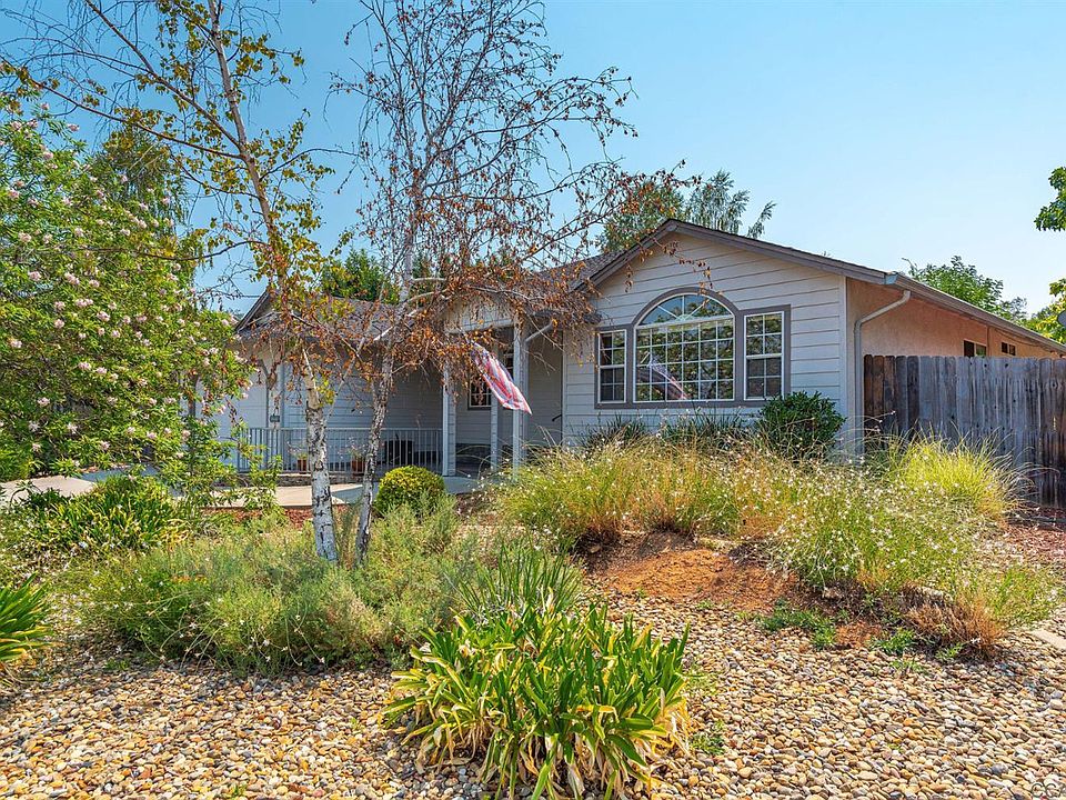 1st image of 491 Live Oak Dr #116
