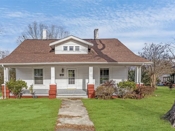503 E 1st St, Cherryville, NC 28021