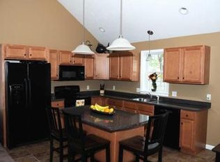 26 Jackson St, Taunton, MA 02780